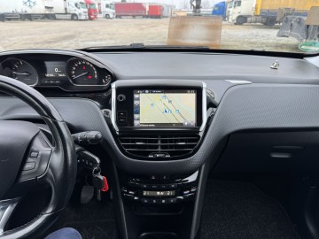Peugeot 2008 1.2 BENZYNA Klimatronik Nawigacja Ledy Tempomat