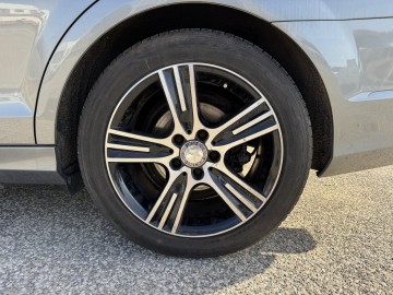 Mercedes C 1.8 BENZYNA Klimatronik Nawigacja Ledy
