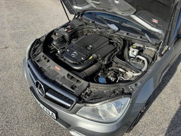 Mercedes C 1.8 BENZYNA Klimatronik Nawigacja Ledy