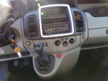 RENAULT TRAFIC 2.0 DIESEL 9-OSOBOWY LONG