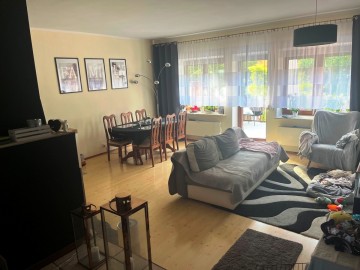 Sprzedam dom szeregowy, piwnica, garaż, ogród -os. Chorzeń