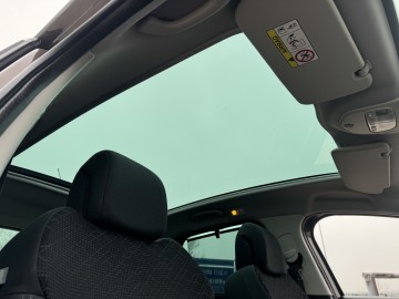 Peugeot 3008 BENZYNA Klimatronik Nawigacja Ledy Tempomat