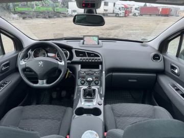 Peugeot 3008 BENZYNA Klimatronik Nawigacja Ledy Tempomat
