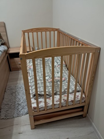 Sprzedam łóżeczko