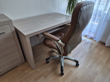 Sprzedam biurko i krzesło