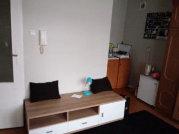 Sprzedam mieszkanie, Kolejowa