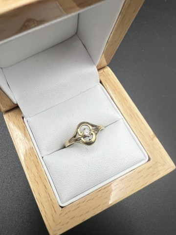 Złoty pierścionek  Pr&oacute;ba 585 Waga: 1.74 g