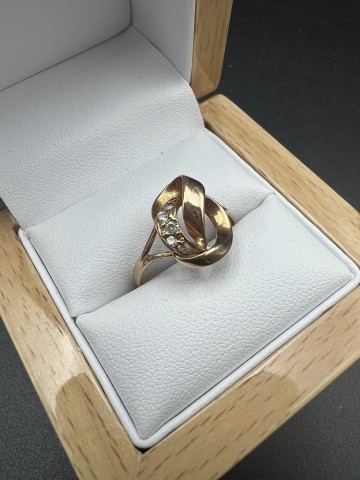 Złoty pierścionek  Pr&oacute;ba 585 Waga: 2.35 g