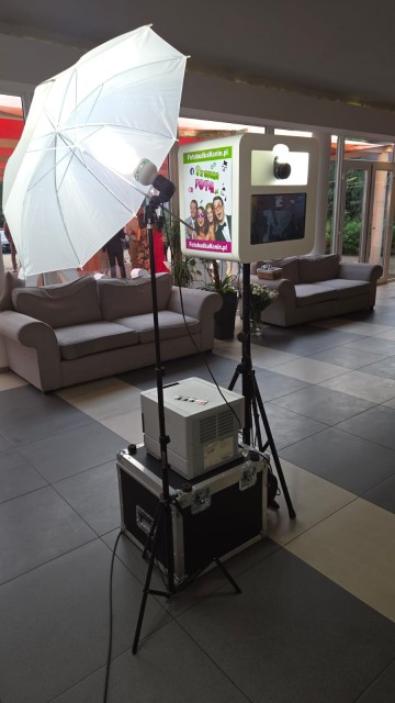 Fotobudka na każdą imprezę –3 modele do wyboru 360/Klasyczna