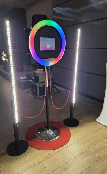 Fotobudka na każdą imprezę –3 modele do wyboru 360/Klasyczna