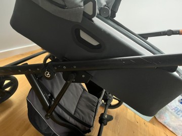 Sprzedam wozek bliźniaczy jedo duo