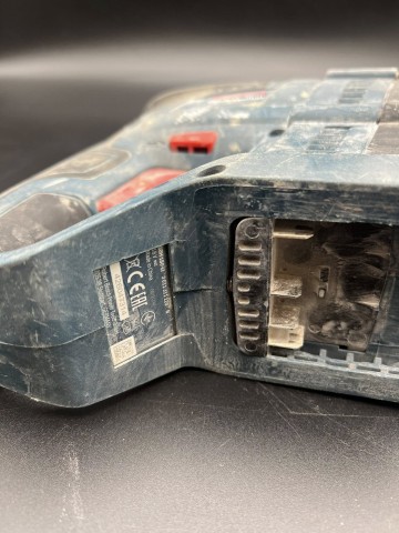 Młot akumulatorowy Bosch 18V body