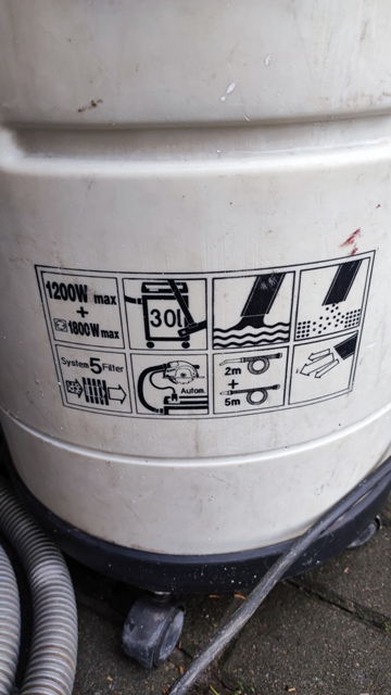 Pila do ciecia plyty warstwowej