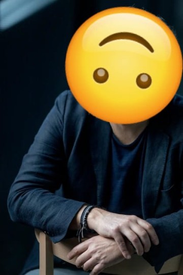 Dojrzały mężczyzna pomoże młodej kobiecie