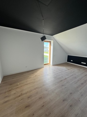 Na sprzedaż nowoczesny, dwukondygnacyjny dom w Ruminie