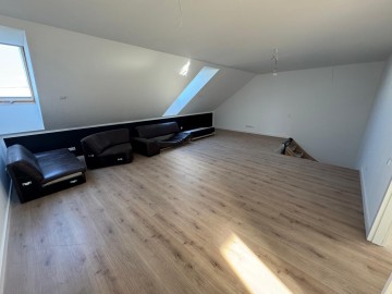 Na sprzedaż nowoczesny, dwukondygnacyjny dom w Ruminie