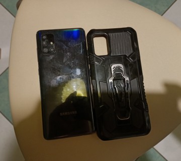 Sprzedam/zamienie Samsunga Galaxy a71 dual SIM LTE NFC 128gb