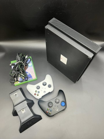 Konsola Microsoft Xbox One X 1TB zestaw