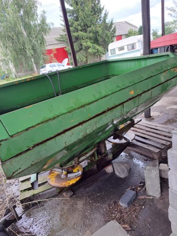 Sprzedam rozsiewacz nawozu Amazon