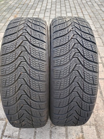 Sprzedam 2 kpl. Felg z oponami 15 zima