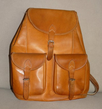 Sprzedam plecak sk&oacute;rzany miejski/myśliwski z przełomu wieku