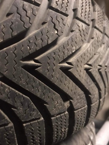 Sprzedam komplet opon zimowych z felgami stalowymi