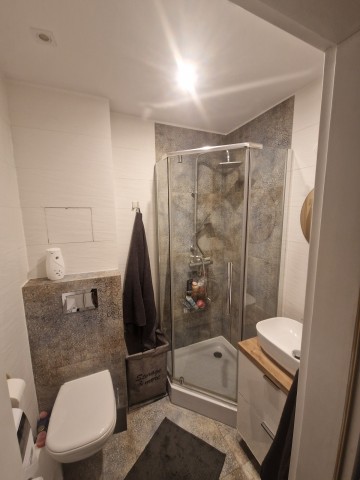 Sprzedam mieszkanie 2 pokoje Wyszyńskiego Konin II piętro