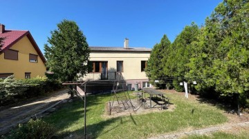 Dom wolnostojący w bliskiej okolicy jeziora i lasów-Licheń