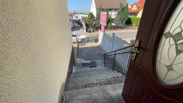 Dom wolnostojący w bliskiej okolicy jeziora i lasów-Licheń