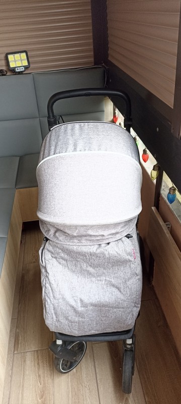 Sprzedam po synku w&oacute;zek, ł&oacute;żeczko ,pchacz