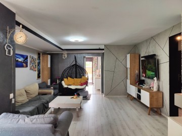 Sprzedam parterowy dom na osiedlu pod miastem