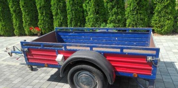 Przyczepka samochodowa