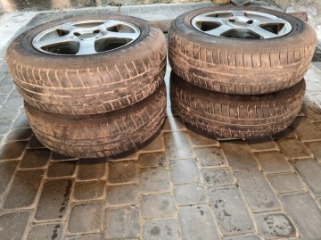 Alufelgi z oponami letnimi FULDA 195/65R15. 4szt