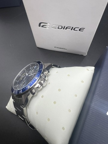 Zegarek Casio Edifice EFV-540D-1A2VUEF  Komplet + gwarancja