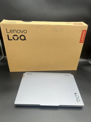 Laptop LENOVO LOQ 15ARP9 15,6" 16/500 GB