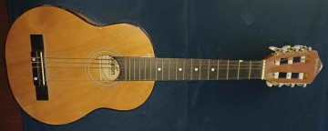 Gitara akustyczna 6-strunowa oryg. instrument dla dziecka