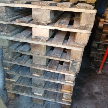 Palety drewniane. 80 x 120 i europalety 14 szt