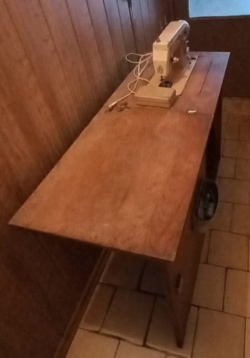 Sprzedam maszynę do szycia ŁUCZNIK 431