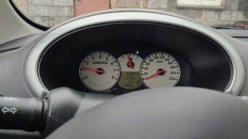 Sprzedam Nissana Micre