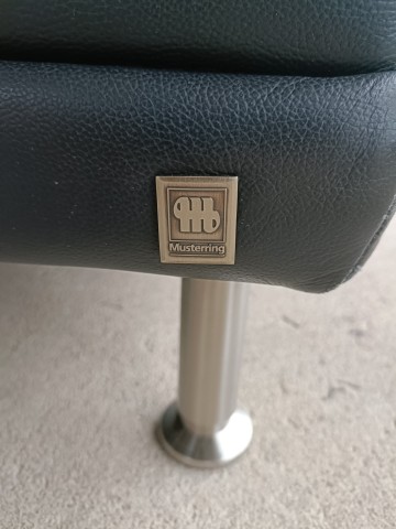 Sprzedam narożnik ze sk&oacute;ry