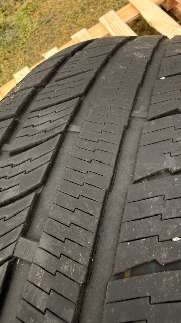 OPONY WIELOZEZONOWE 245x45xR18