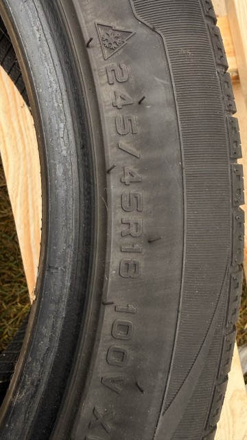 OPONY WIELOZEZONOWE 245x45xR18