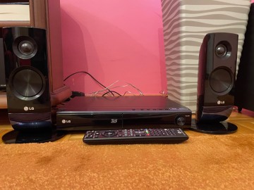 Sprzedam kino domowe 2.1 LG blu-ray 3D model HX-806CM