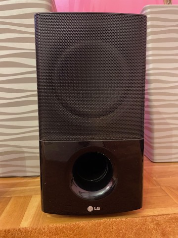 Sprzedam kino domowe 2.1 LG blu-ray 3D model HX-806CM