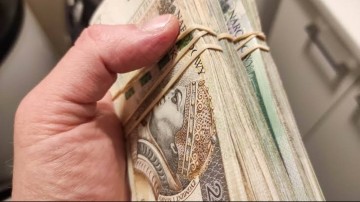 24latek Zasposoruje Panią