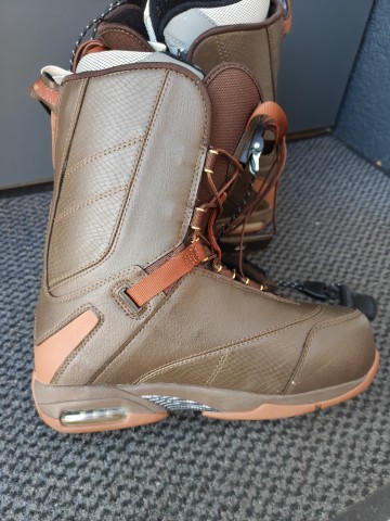 Buty snowboardowe Northwave Devine SL