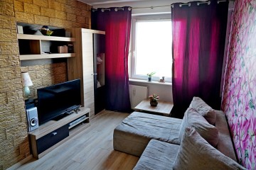 Wynajmę mieszkanie 73 m&sup2; 4 pokoj. &ndash; Konin, ul Przemysłowa