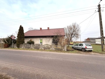 ATRAKCYJNE GOSPODARSTWO ROLNE Z ZABUDOWANIAMI &ndash; 2,6185 HA