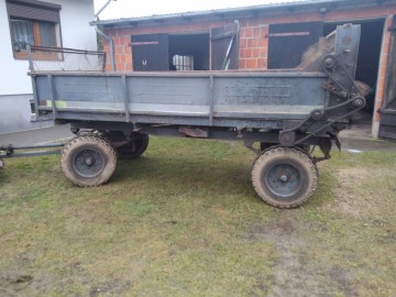 Sprzedam rozrzutnik obornika