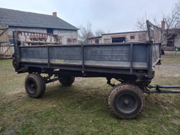 Sprzedam rozrzutnik obornika